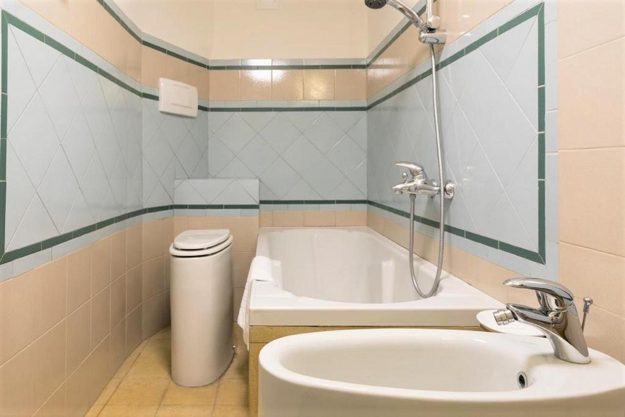 Апартаменты Mario'S Apartament With Ac And Wifi Лукка Экстерьер фото